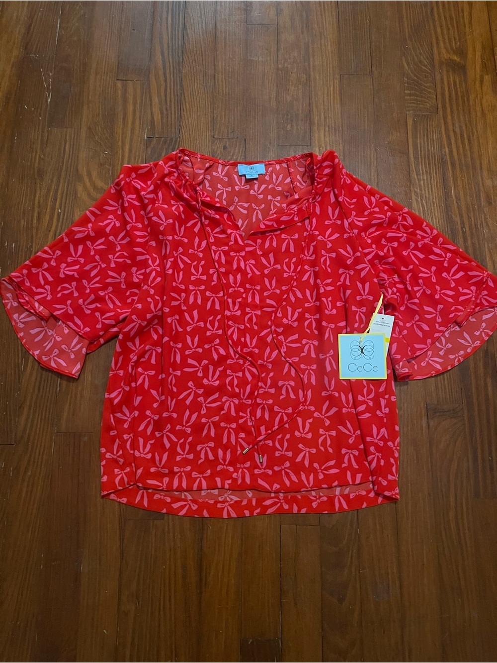 NWT CeCe Red and Pink Bow-Print Short Flutter Sleeve Blouse